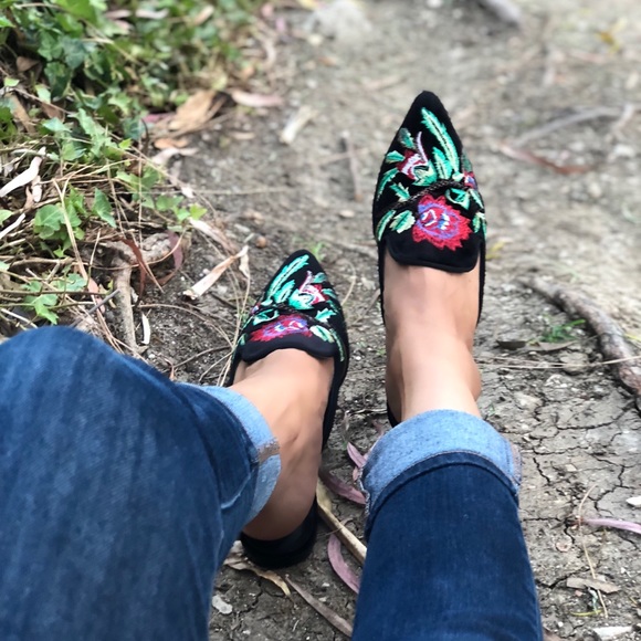 LAST1♥️Vegan Black rose embroidered pointy mule - Picture 2 of 8